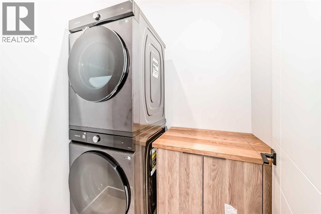 












1607 37 Avenue SW

,
Calgary,




Alberta
T2T2h2

