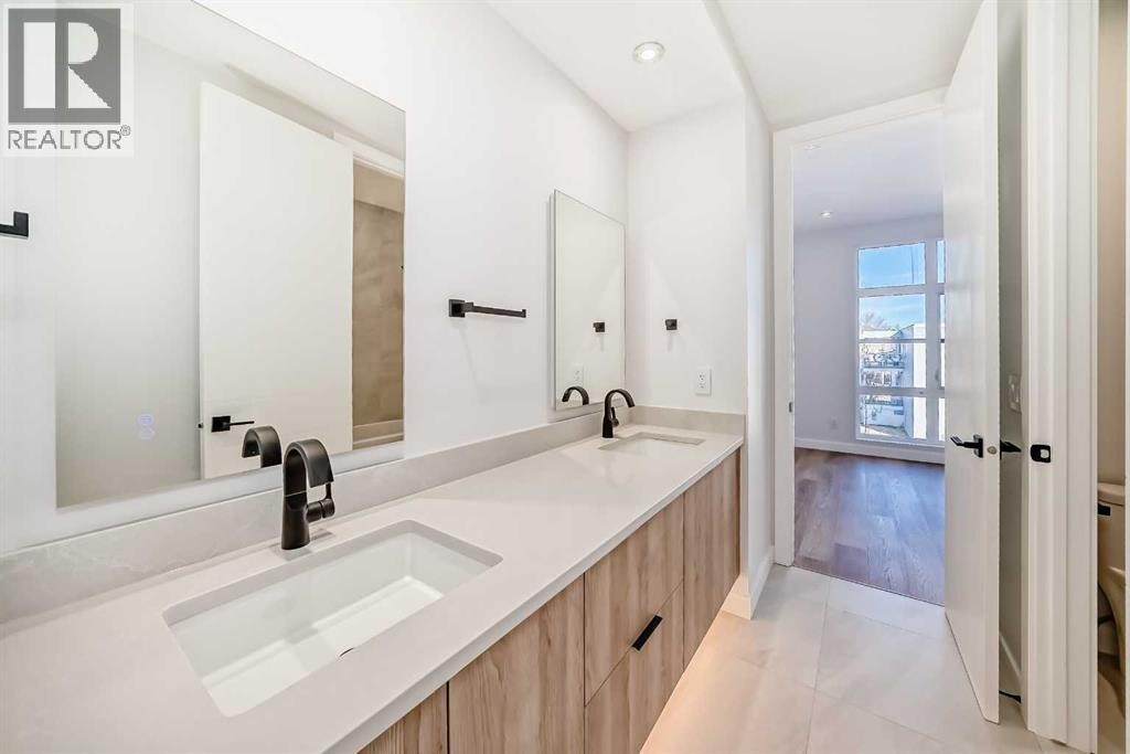 












1607 37 Avenue SW

,
Calgary,




Alberta
T2T2h2

