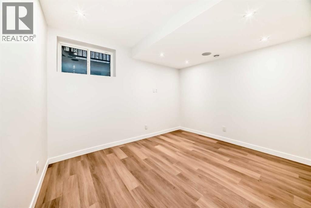 












1607 37 Avenue SW

,
Calgary,




Alberta
T2T2h2

