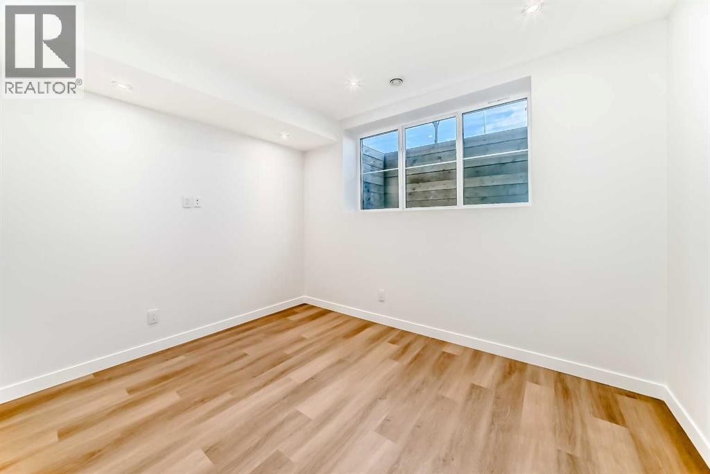 












1607 37 Avenue SW

,
Calgary,




Alberta
T2T2h2

