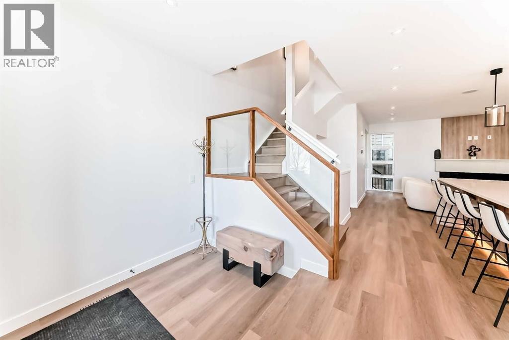 












1607 37 Avenue SW

,
Calgary,




Alberta
T2T2h2

