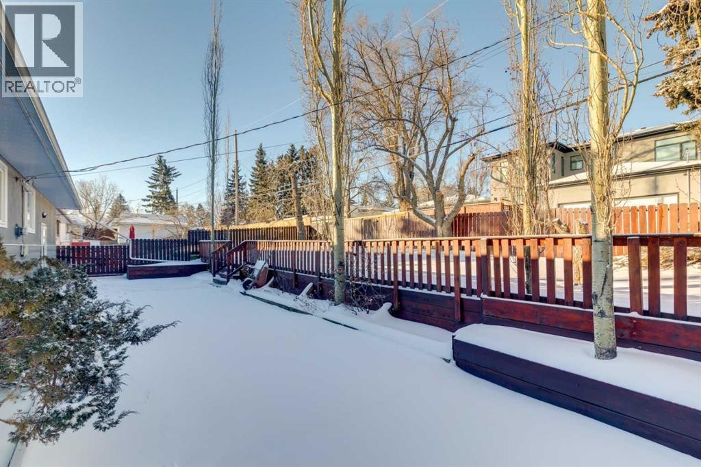 












35 45 Street SW

,
Calgary,




Alberta
T3C2B2

