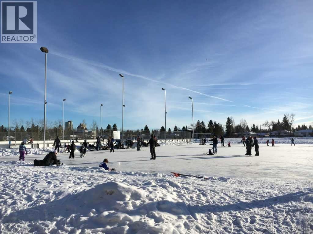 












35 45 Street SW

,
Calgary,




Alberta
T3C2B2

