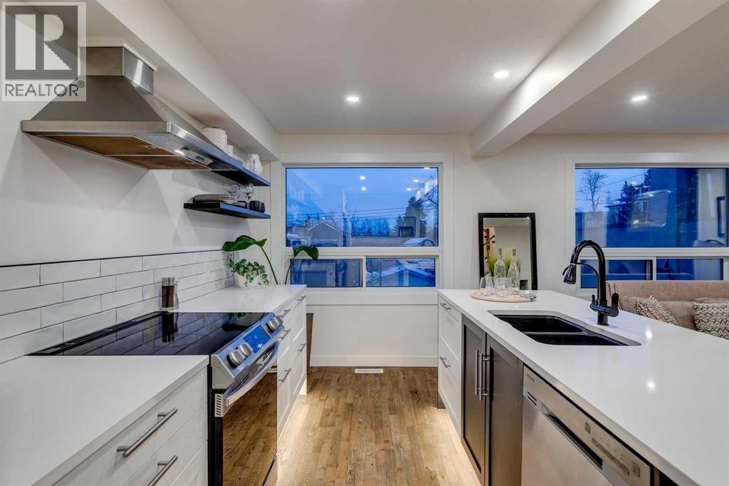 












2126 18A Street SW

,
Calgary,




Alberta
T2T4W2

