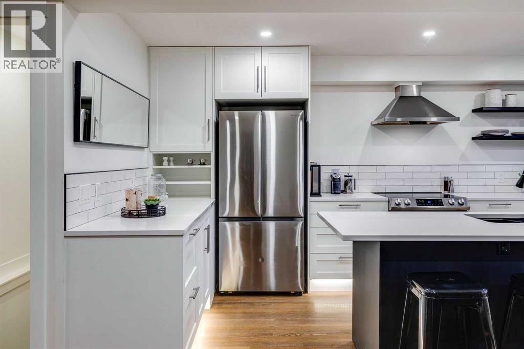 












2126 18A Street SW

,
Calgary,




Alberta
T2T4W2

