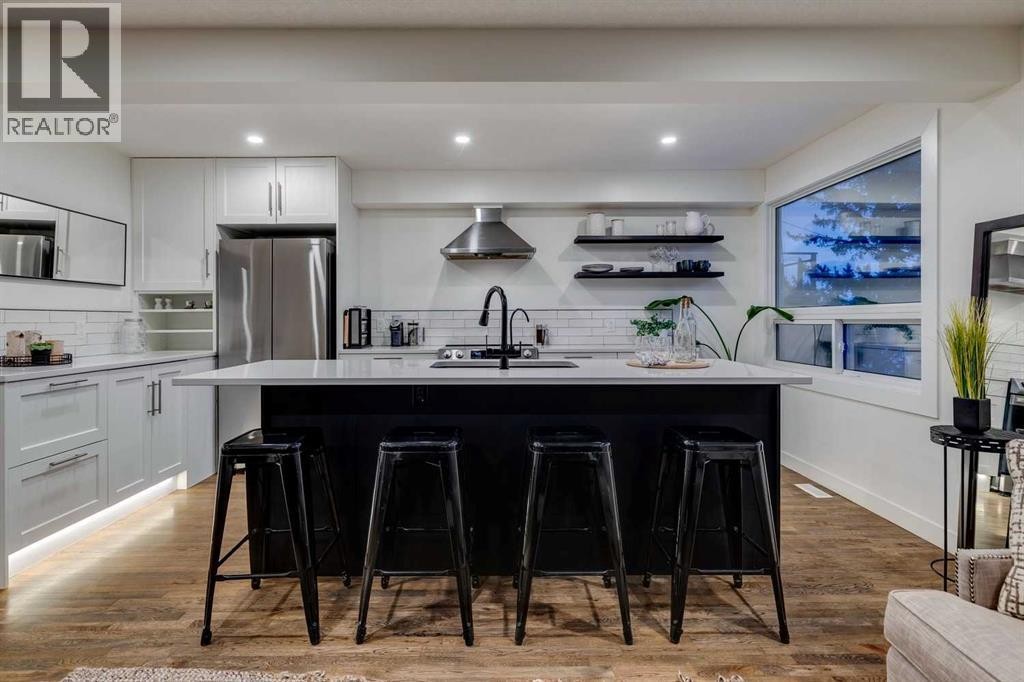 












2126 18A Street SW

,
Calgary,




Alberta
T2T4W2

