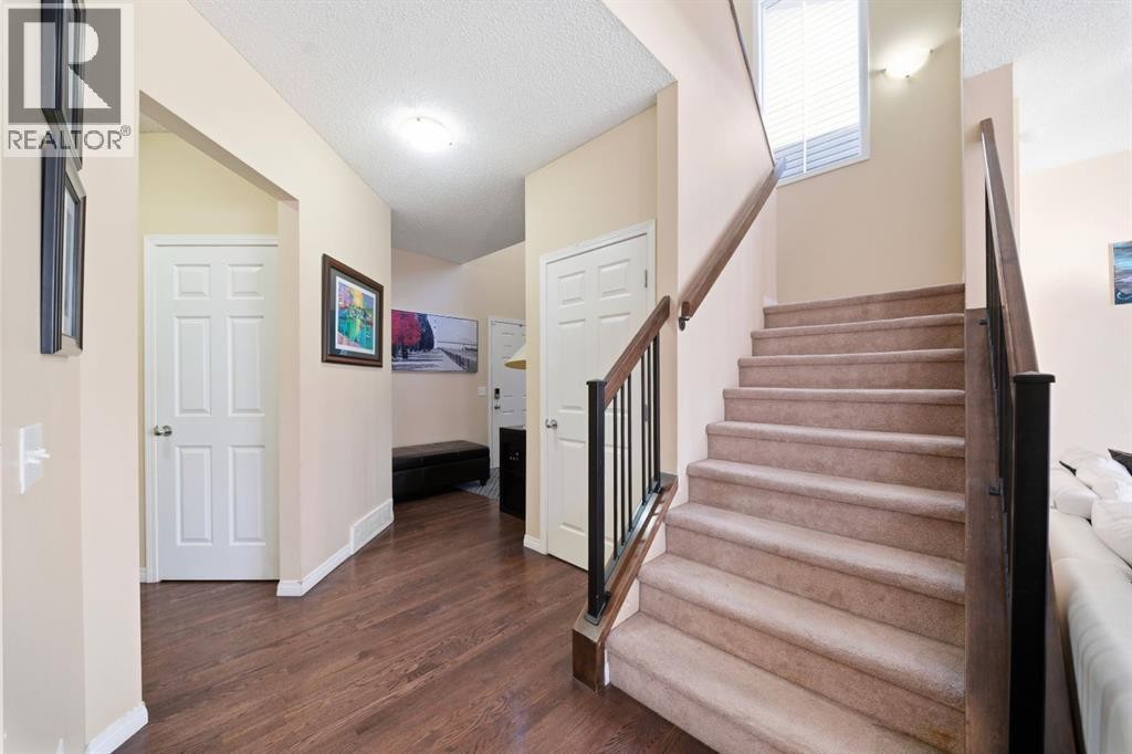 












93 Copperleaf Way SE

,
Calgary,




Alberta
T2Z0H9

