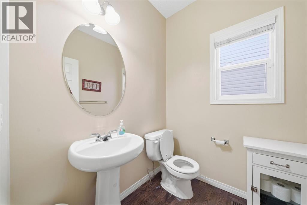 












93 Copperleaf Way SE

,
Calgary,




Alberta
T2Z0H9

