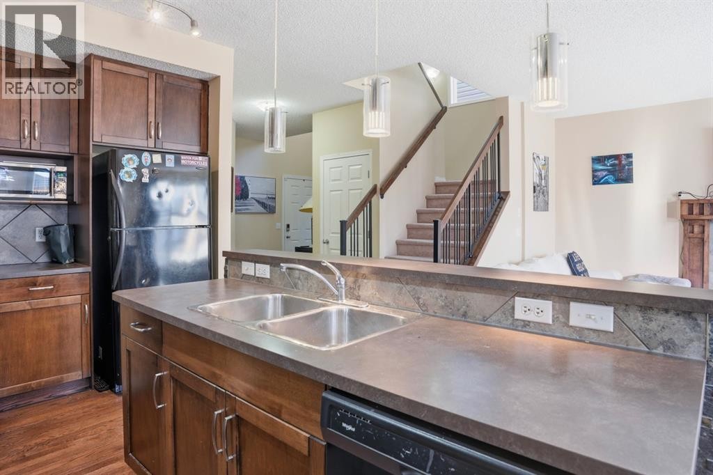 












93 Copperleaf Way SE

,
Calgary,




Alberta
T2Z0H9

