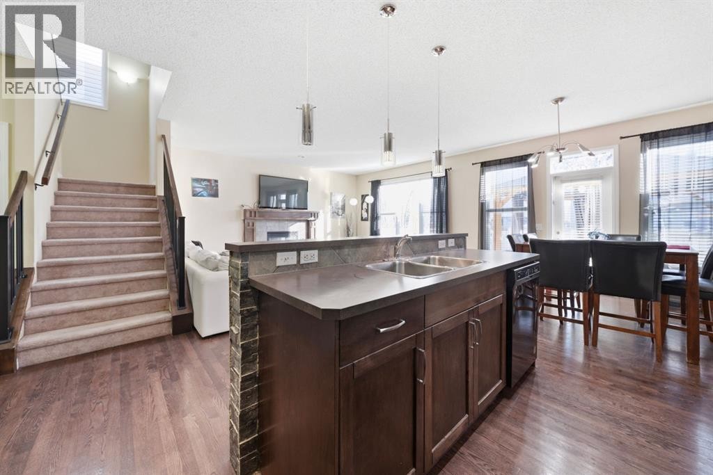 












93 Copperleaf Way SE

,
Calgary,




Alberta
T2Z0H9

