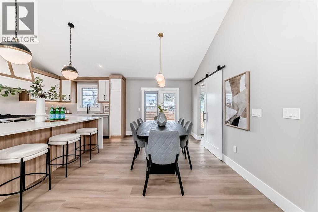 












7 Lake Sundance Place SE

,
Calgary,




Alberta
T2J2S9

