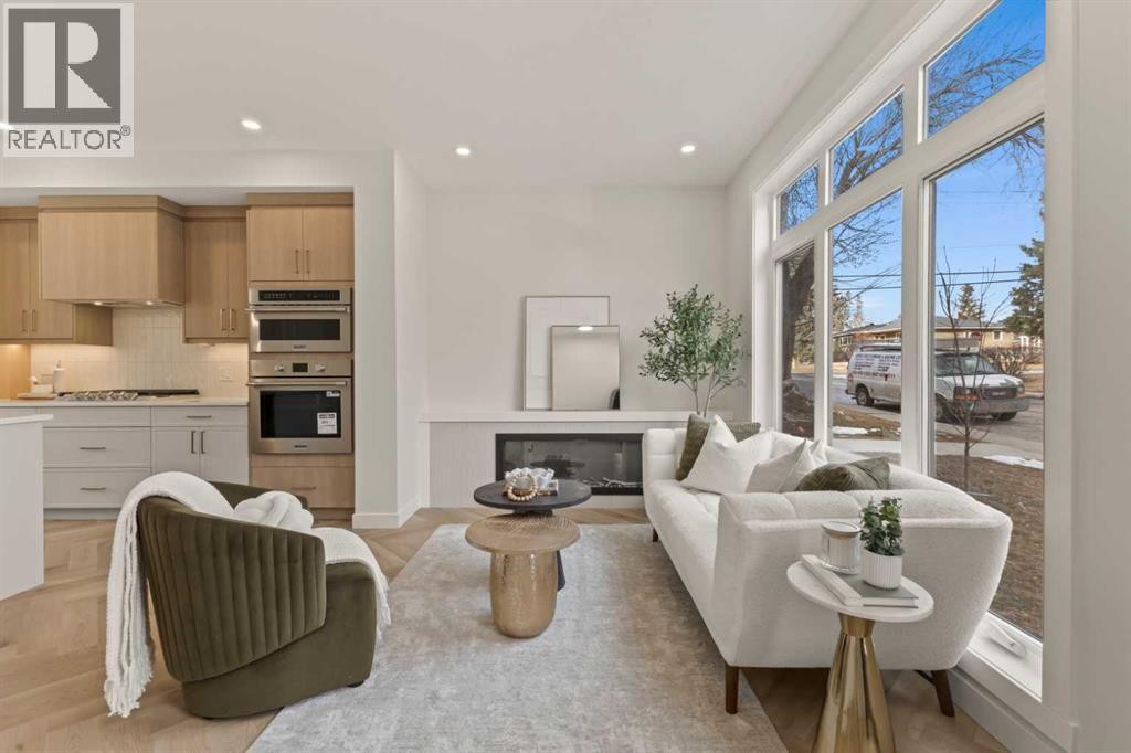 












3107 42 Street SW

,
Calgary,




Alberta
T3E3M4

