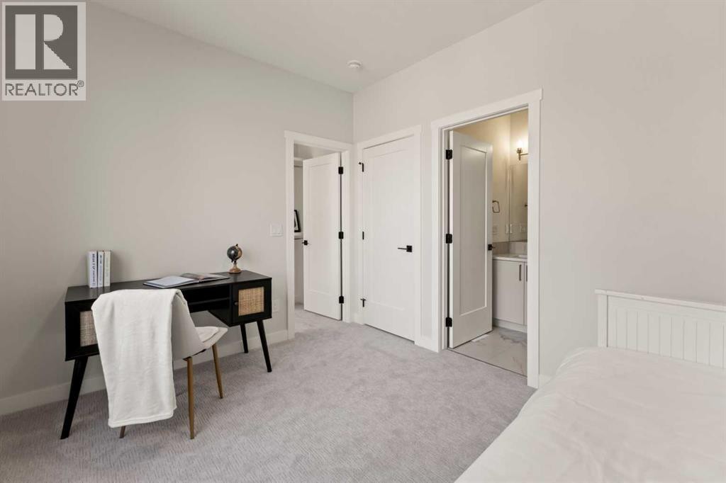 












3107 42 Street SW

,
Calgary,




Alberta
T3E3M4

