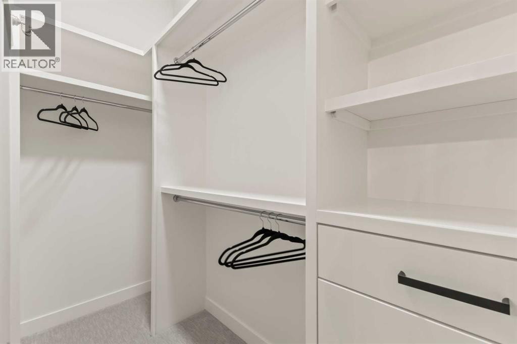 












3107 42 Street SW

,
Calgary,




Alberta
T3E3M4

