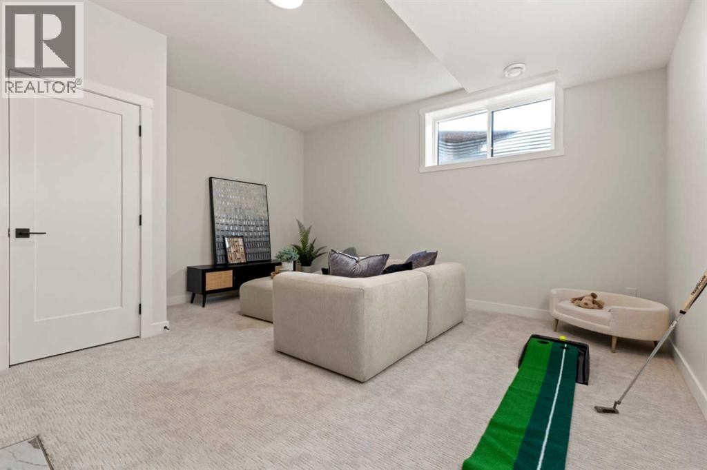 












3107 42 Street SW

,
Calgary,




Alberta
T3E3M4

