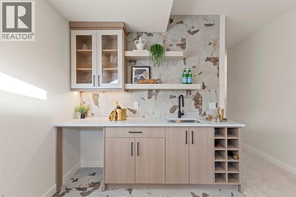 












3107 42 Street SW

,
Calgary,




Alberta
T3E3M4

