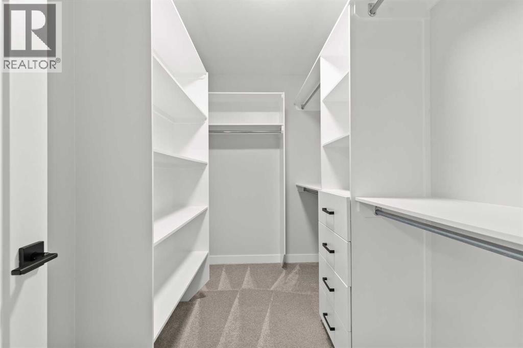 












467 Kinniburgh Loop

,
Chestermere,




Alberta
T1X3C2

