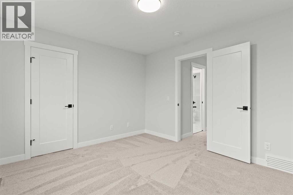 












467 Kinniburgh Loop

,
Chestermere,




Alberta
T1X3C2

