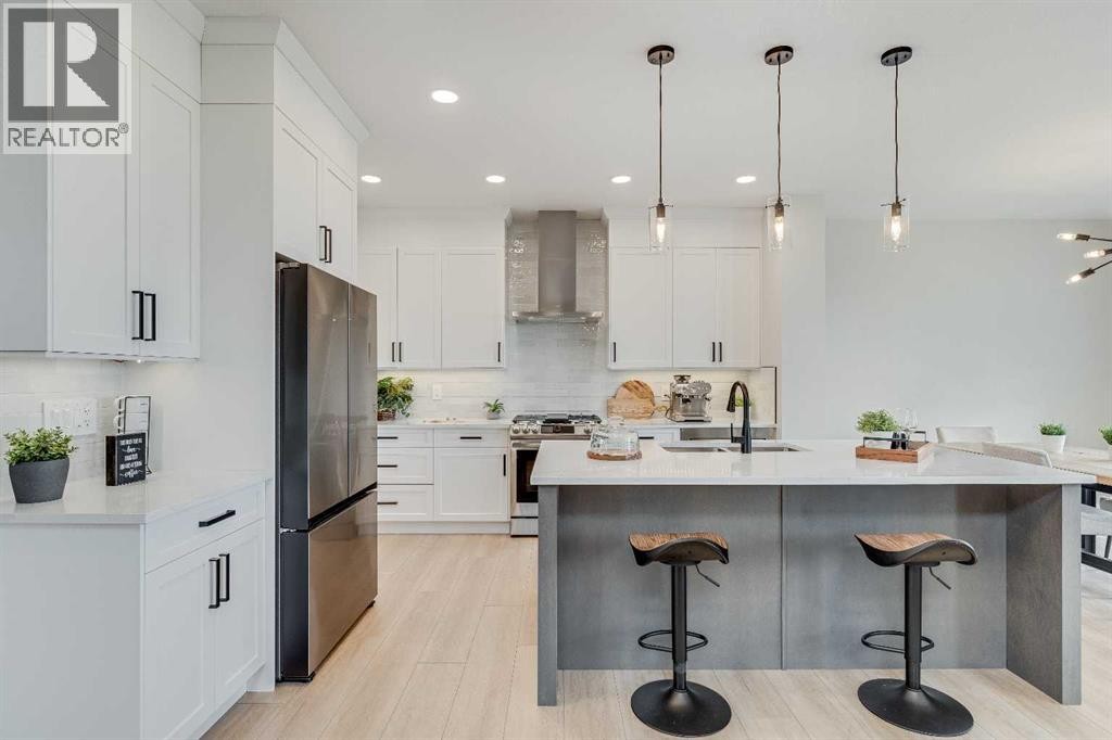 












467 Kinniburgh Loop

,
Chestermere,




Alberta
T1X3C2

