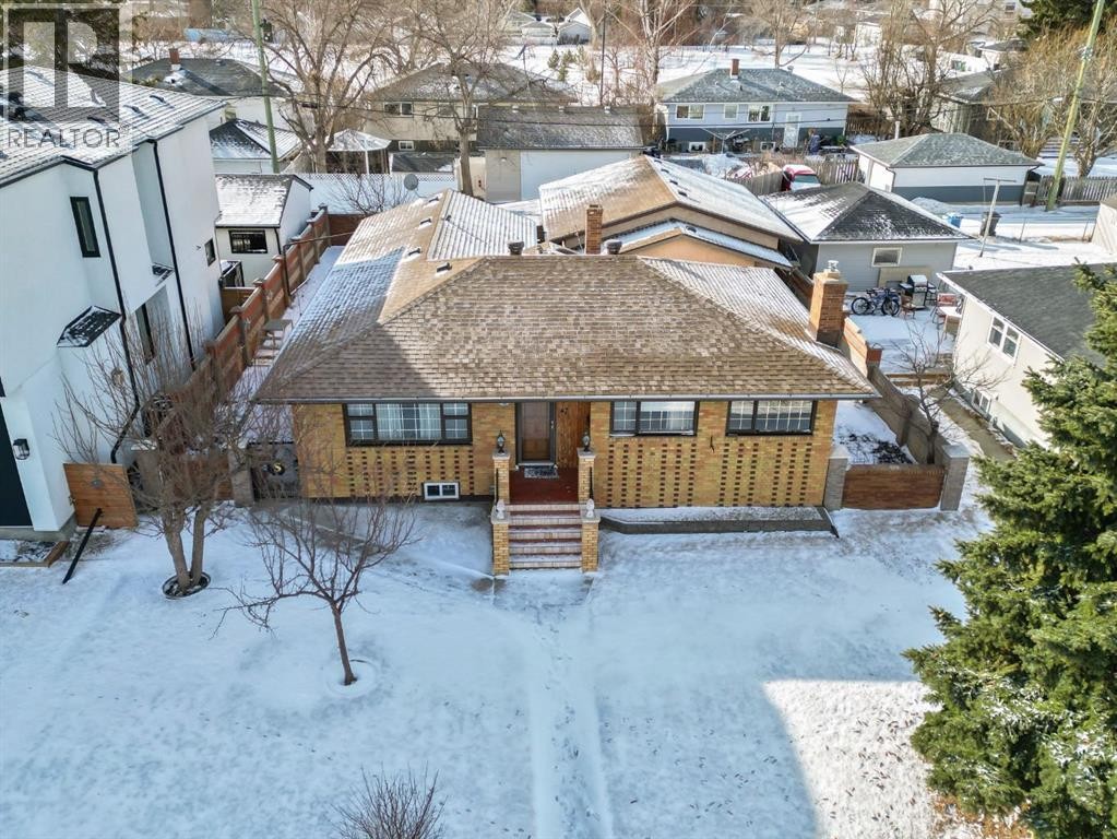 












47 Montrose Crescent NE

,
Calgary,




Alberta
T3E5P3

