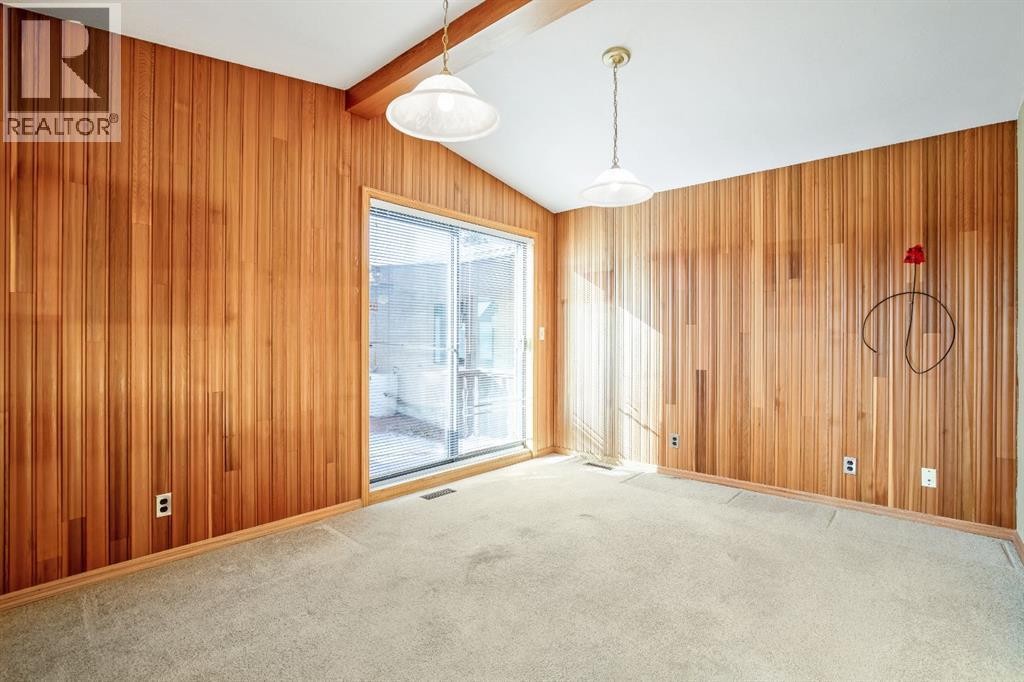 












47 Montrose Crescent NE

,
Calgary,




Alberta
T3E5P3

