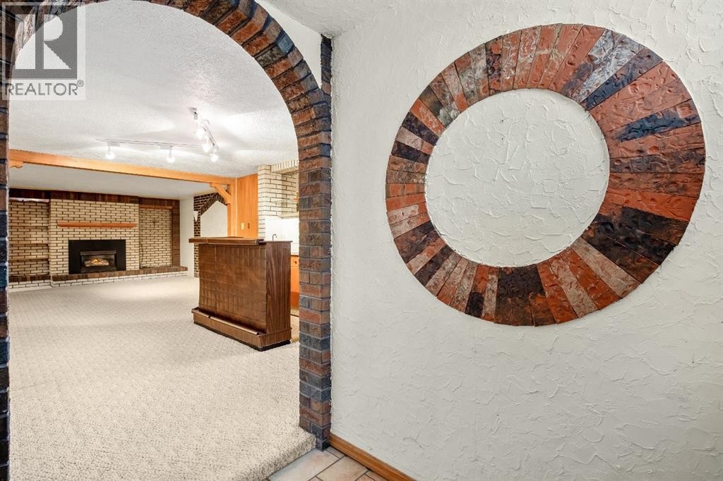 












47 Montrose Crescent NE

,
Calgary,




Alberta
T3E5P3

