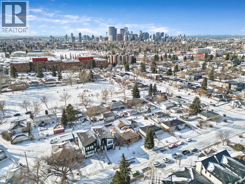 












47 Montrose Crescent NE

,
Calgary,




Alberta
T3E5P3

