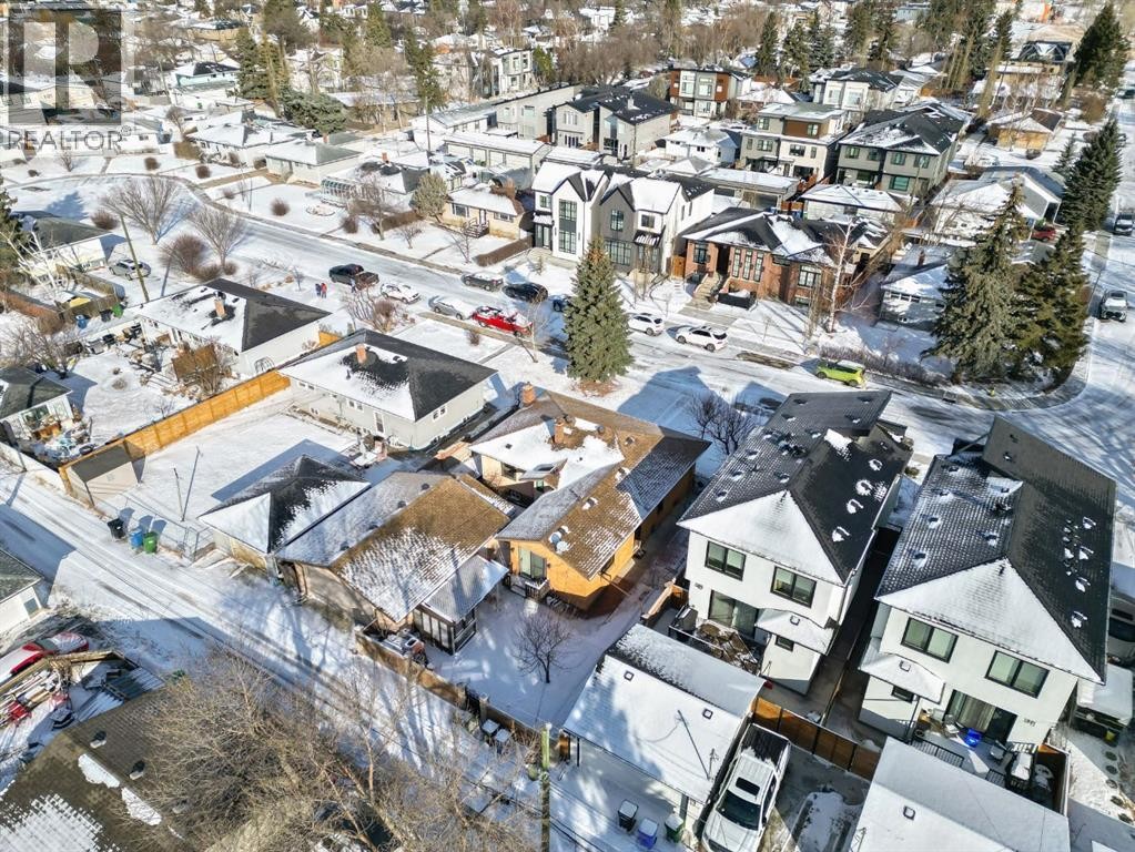 












47 Montrose Crescent NE

,
Calgary,




Alberta
T3E5P3

