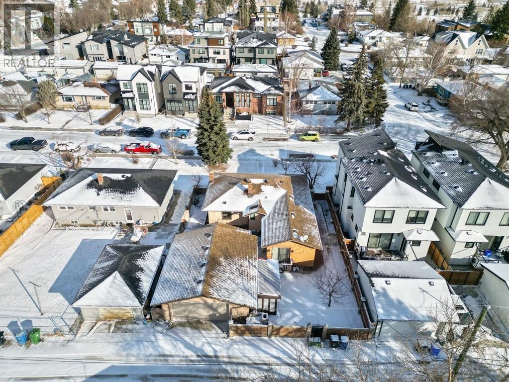 












47 Montrose Crescent NE

,
Calgary,




Alberta
T3E5P3

