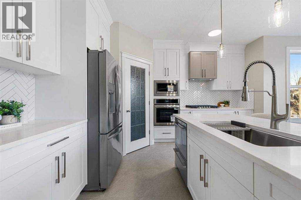 












125 Seagreen Passage

,
Chestermere,




Alberta
T1X0G5

