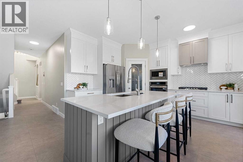 












125 Seagreen Passage

,
Chestermere,




Alberta
T1X0G5

