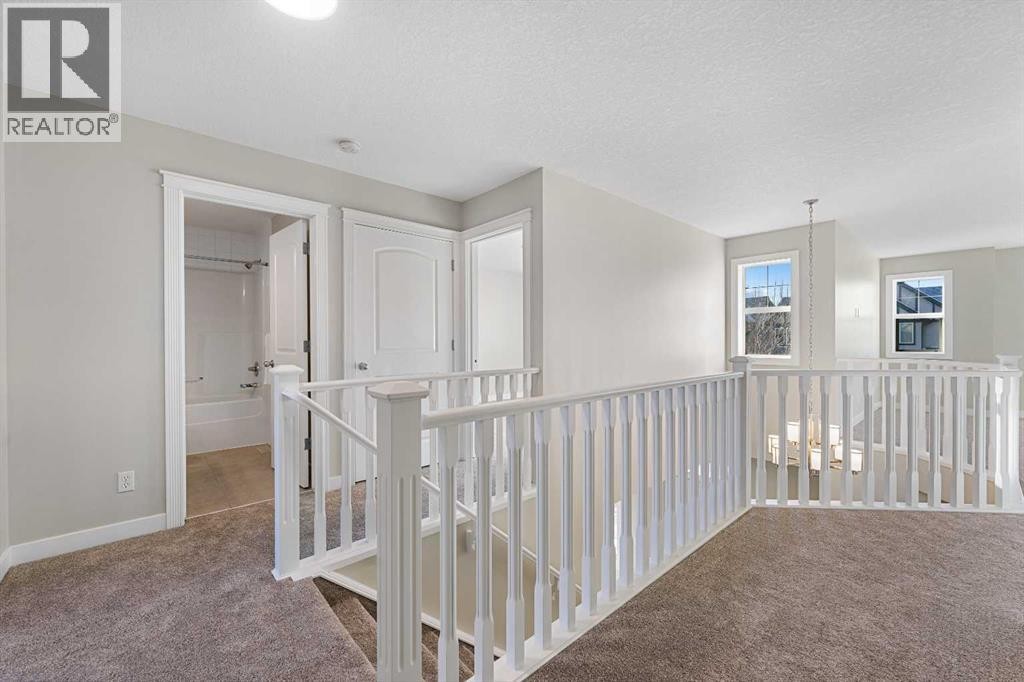 












125 Seagreen Passage

,
Chestermere,




Alberta
T1X0G5

