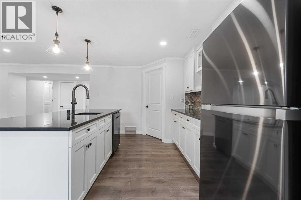 












125 Seagreen Passage

,
Chestermere,




Alberta
T1X0G5

