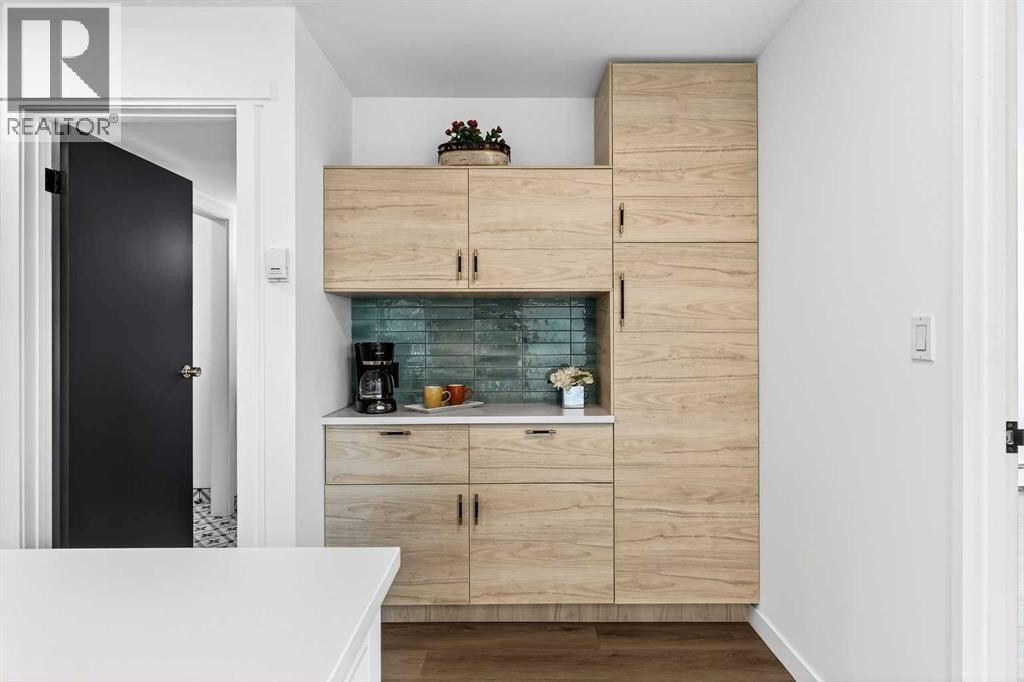 












903, 1107 15 Avenue SW

,
Calgary,




Alberta
T2R0S8

