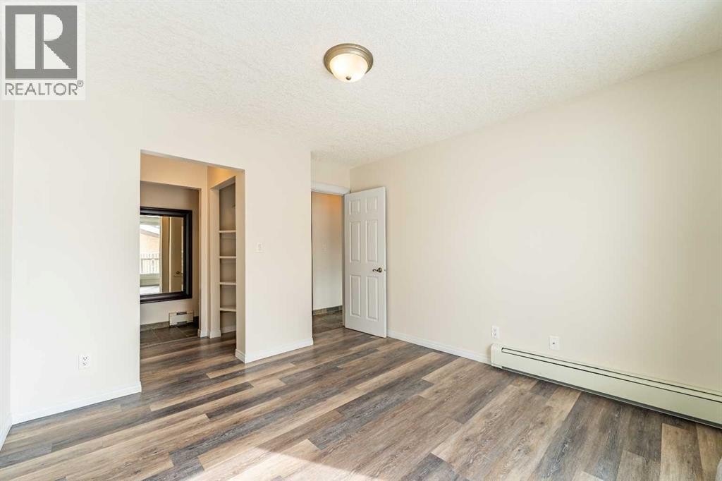 












135 27 Avenue NE

,
Calgary,




Alberta
T2Z1Z8

