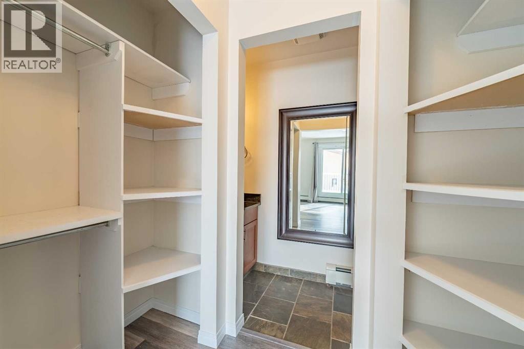 












135 27 Avenue NE

,
Calgary,




Alberta
T2Z1Z8

