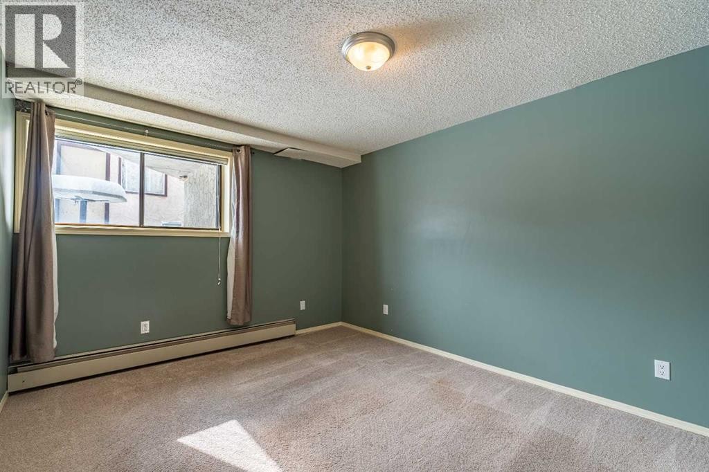 












135 27 Avenue NE

,
Calgary,




Alberta
T2Z1Z8

