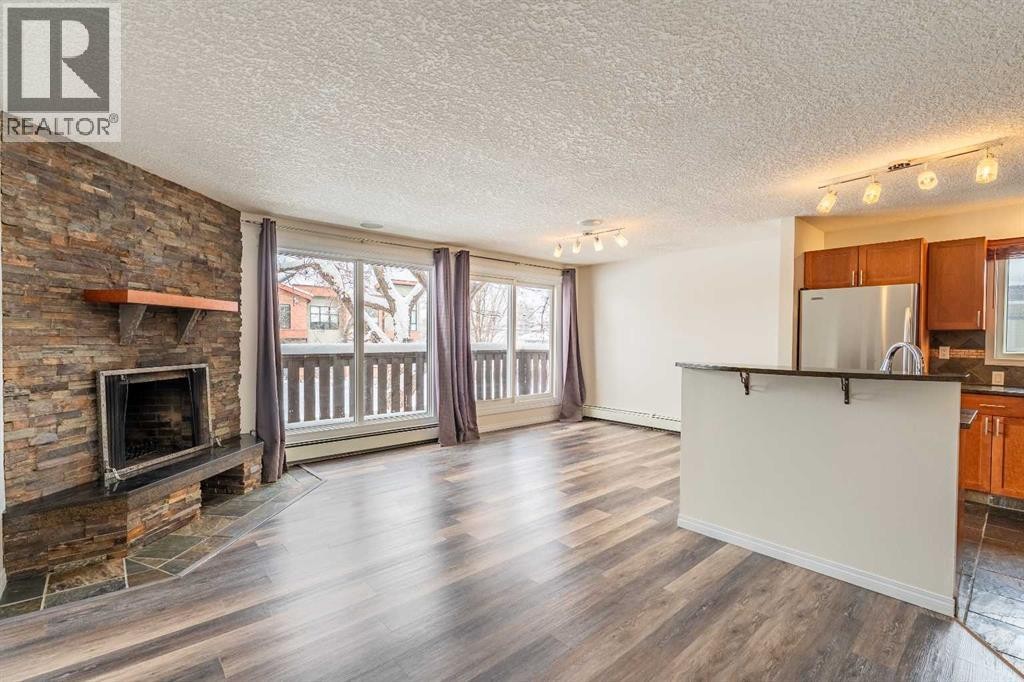 












135 27 Avenue NE

,
Calgary,




Alberta
T2Z1Z8

