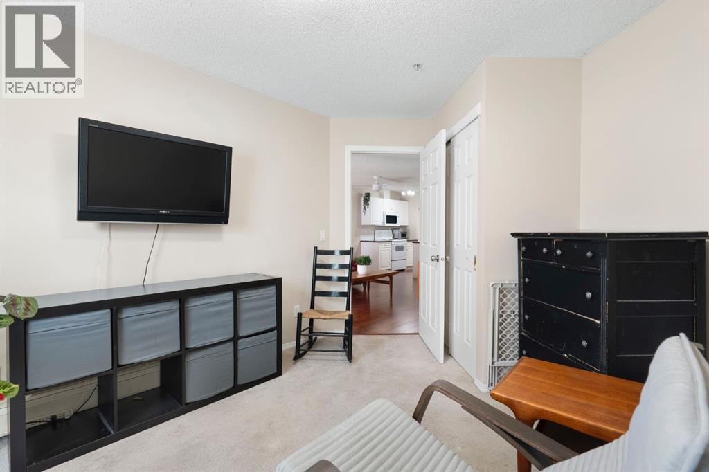 












317, 260 Shawville Way SE

,
Calgary,




Alberta
T2Y3Z6

