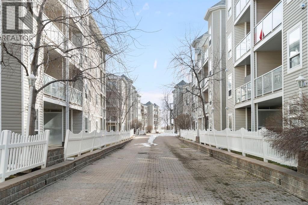 












317, 260 Shawville Way SE

,
Calgary,




Alberta
T2Y3Z6

