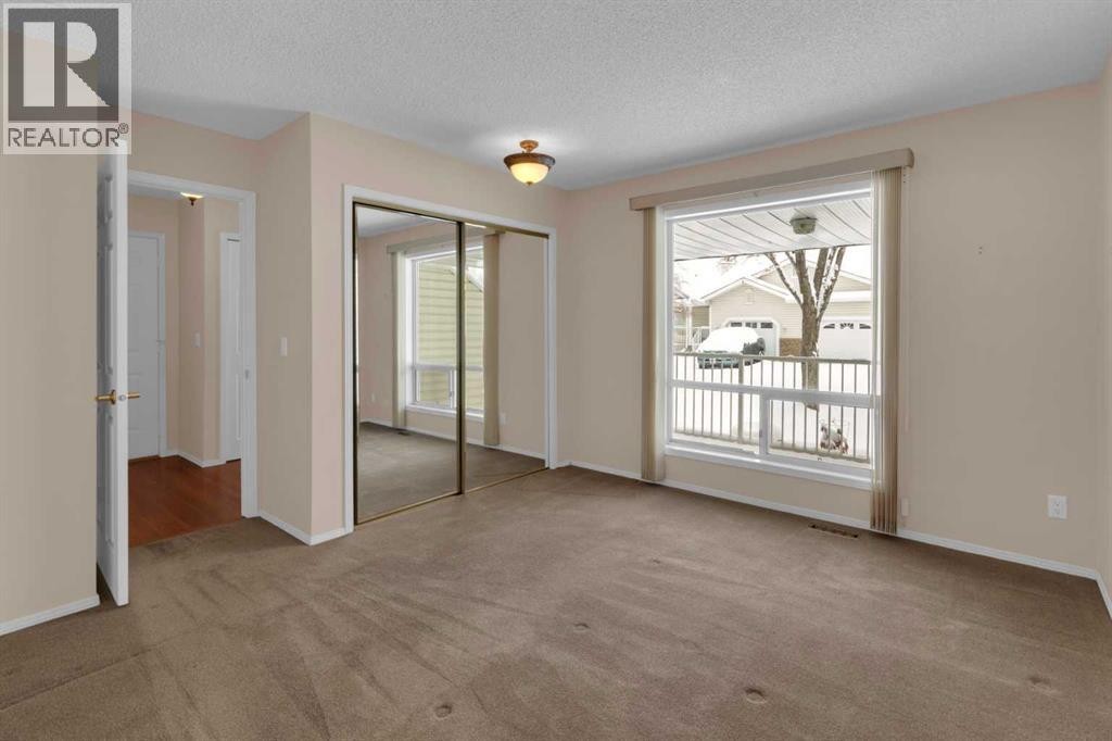 












114 Macewan Ridge Villas NW

,
Calgary,




Alberta
T3k4G3

