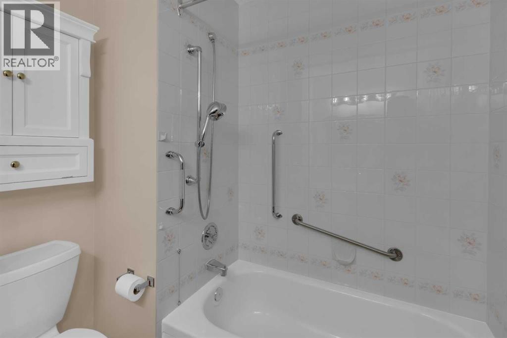 












114 Macewan Ridge Villas NW

,
Calgary,




Alberta
T3k4G3

