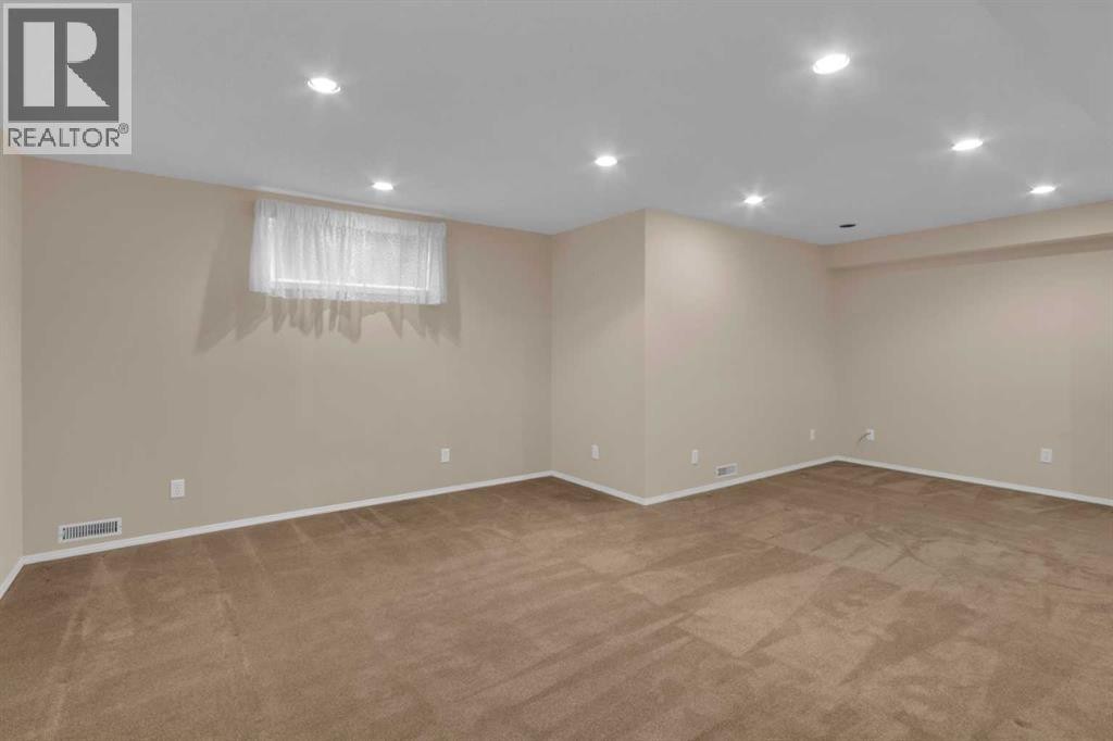 












114 Macewan Ridge Villas NW

,
Calgary,




Alberta
T3k4G3

