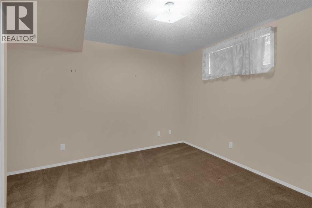 












114 Macewan Ridge Villas NW

,
Calgary,




Alberta
T3k4G3

