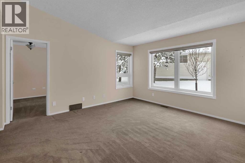 












114 Macewan Ridge Villas NW

,
Calgary,




Alberta
T3k4G3

