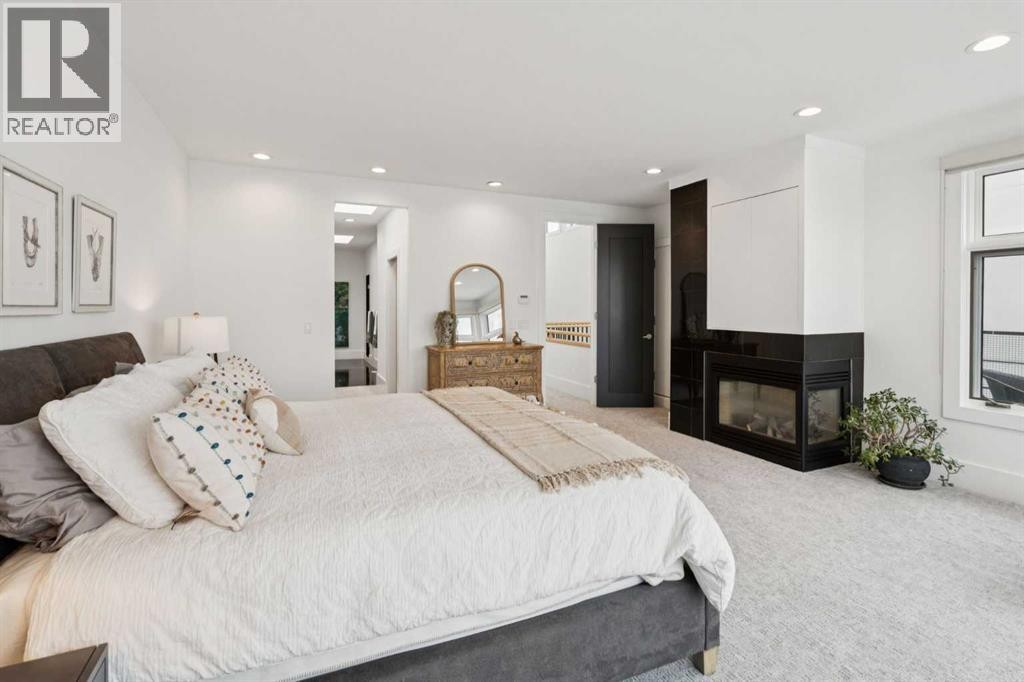 












3834 1A Street SW

,
Calgary,




Alberta
T2S1R5

