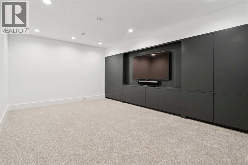 












3834 1A Street SW

,
Calgary,




Alberta
T2S1R5

