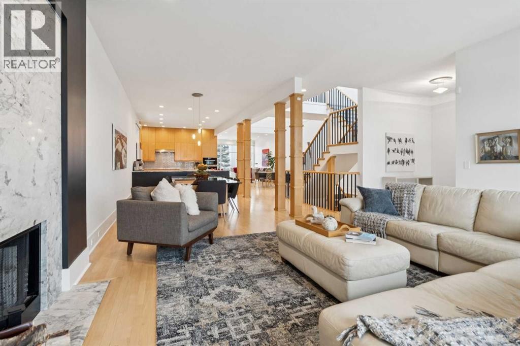 












3834 1A Street SW

,
Calgary,




Alberta
T2S1R5

