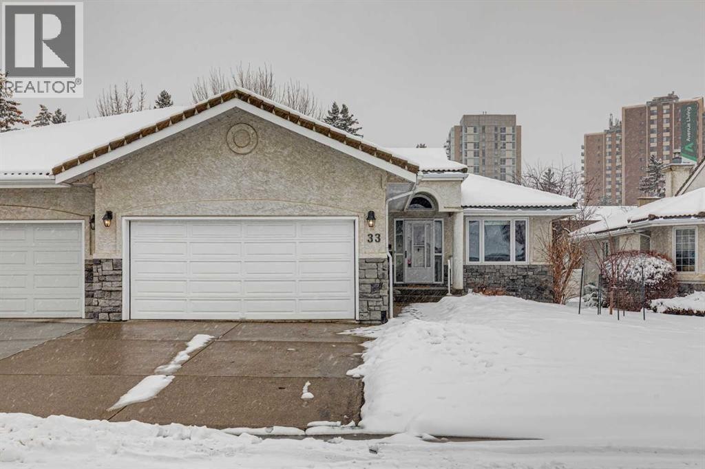 












33 Pump Hill Landing SW

,
Calgary,




Alberta
T2V5C1

