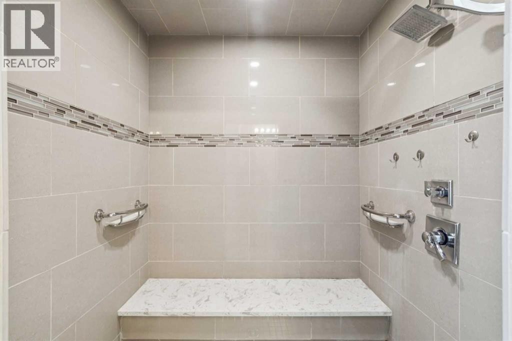 












33 Pump Hill Landing SW

,
Calgary,




Alberta
T2V5C1

